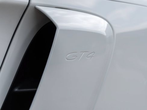 Certified 2020 Porsche 718 Cayman GT4 RWD image 19