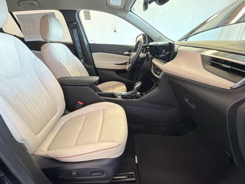 Used 2024 Buick Encore GX Avenir w/ Avenir Convenience Package FWD image 27