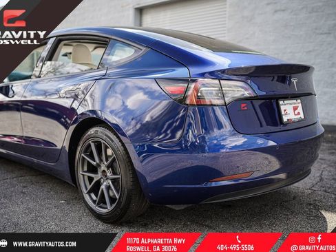 Used 2021 Tesla Model 3 Standard Range Plus image 13