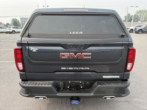 Used 2021 GMC Sierra 1500 Elevation w/ Preferred Package AWD/4WD image 4