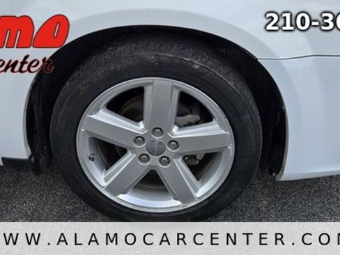 Used 2013 Dodge Avenger SE FWD image 12