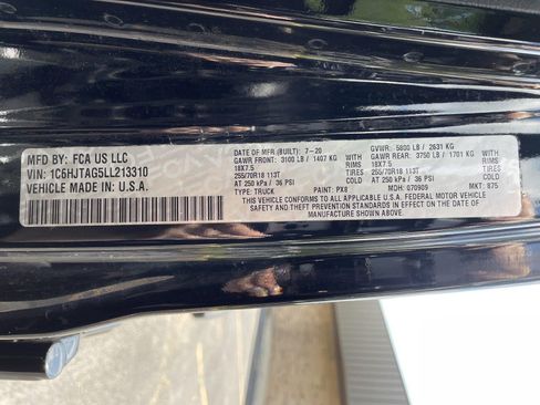 Used 2020 Jeep Gladiator Sport AWD/4WD image 13