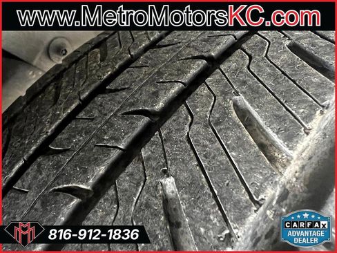 Used 2020 Ford Fusion SE image 15