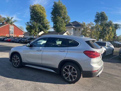 Used 2021 BMW X1 xDrive28i w/ Convenience Package image 9