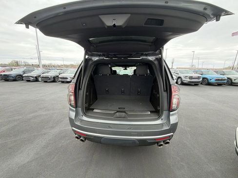 Used 2021 Chevrolet Tahoe High Country image 31