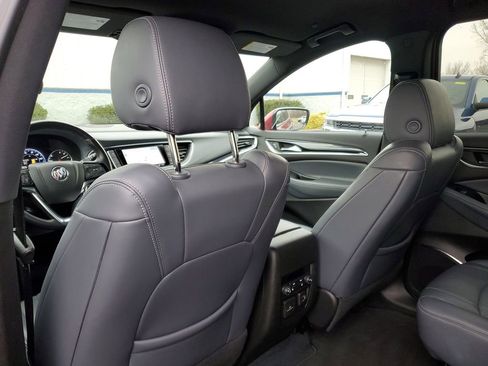 Used 2024 Buick Enclave Premium image 32