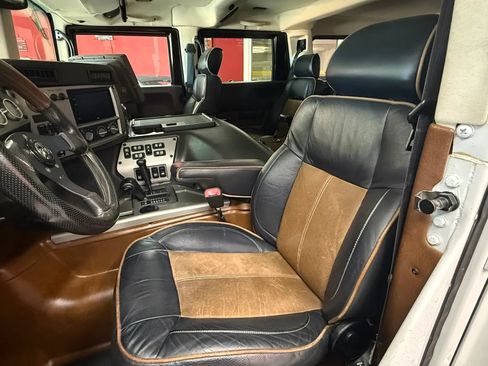 Used 2006 HUMMER H1 4-Door Wagon AWD/4WD image 9