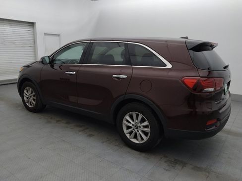 Used 2019 Kia Sorento LX image 3