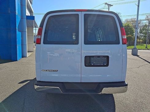 Used 2024 Chevrolet Express 2500 w/ Driver Convenience Package RWD image 6