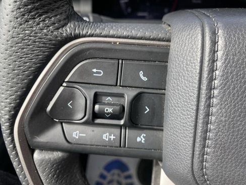 Used 2025 Toyota Tacoma TRD Sport w/ TRD Sport Premium Package image 34