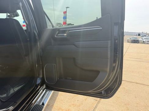 Certified 2023 Chevrolet Silverado 1500 LTZ w/ Technology Package image 37