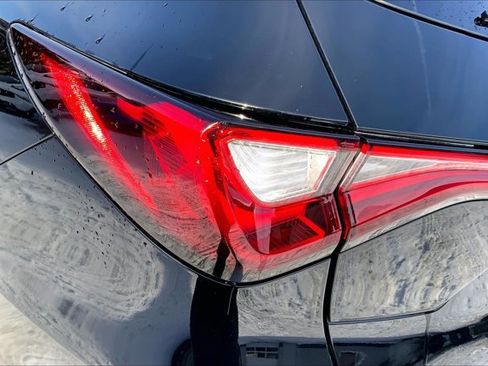 Used 2023 Acura MDX SH-AWD w/ Technology Package image 30