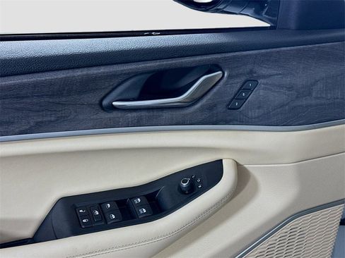 Used 2022 Jeep Grand Cherokee Limited w/ Trailer Tow Prep Group (B) image 11