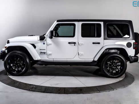 Used 2023 Jeep Wrangler Unlimited Sahara w/ Cold Weather Group image 3