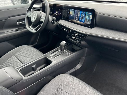 New 2026 Nissan Kicks SV image 16