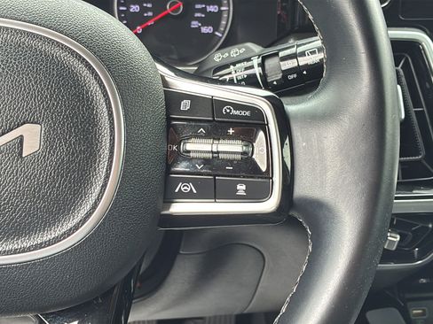 Used 2022 Kia Sorento SX FWD image 29