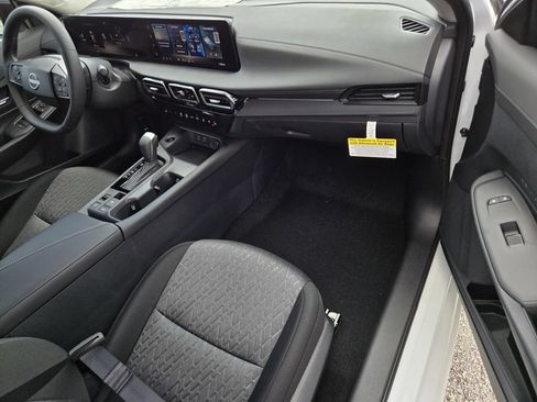 New 2027 Nissan Sentra SV w/ Floor Mat Package FWD image 7