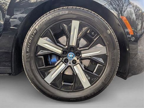 Used 2022 BMW iX xDrive50 w/ Premium Package image 24
