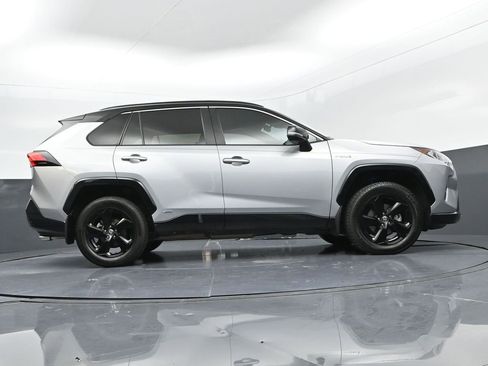 Certified 2021 Toyota RAV4 XSE w/ Carpet Mat Package (TMS) image 38