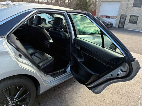 Used 2016 Toyota Camry XLE image 13
