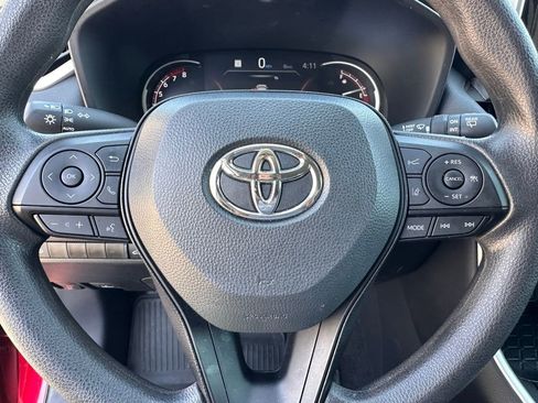 Used 2024 Toyota RAV4 XLE w/ Convenience Package FWD image 24