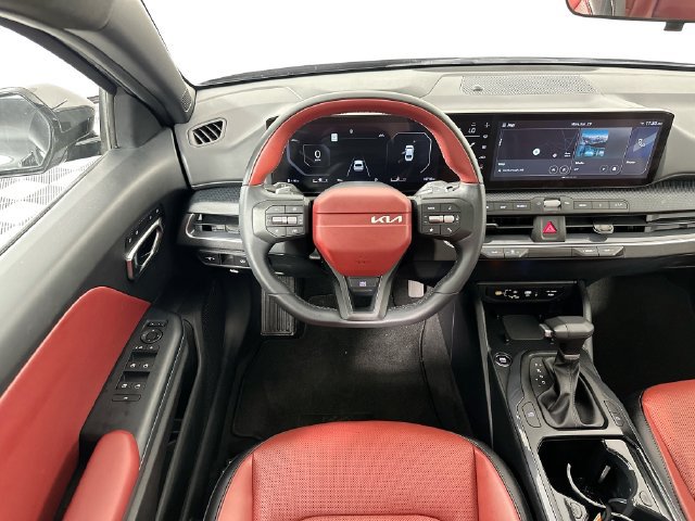 Used 2025 Kia K4 GT-Line w/ GT-Line Premium Package FWD image 3