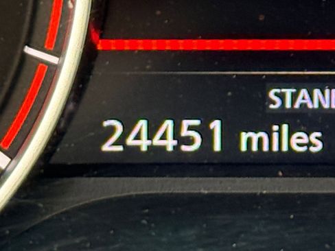 Used 2025 Nissan Rogue SV image 37