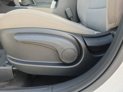 Used 2022 Kia Sportage LX FWD image 15