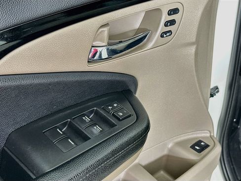 Used 2017 Honda Pilot Touring image 21