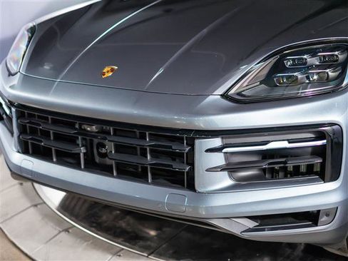 New 2026 Porsche Cayenne Coupe image 12