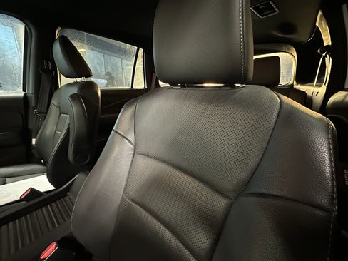 Used 2023 Honda Passport EX-L image 10