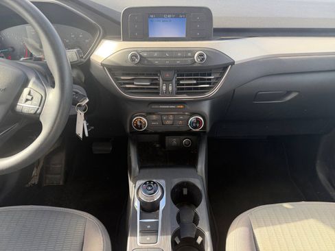 Used 2021 Ford Escape S image 11