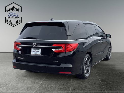 Used 2024 Honda Odyssey Elite image 5