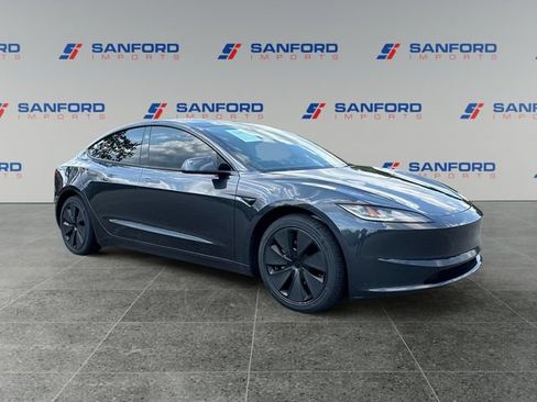 Used 2024 Tesla Model 3 Standard Range RWD image 7