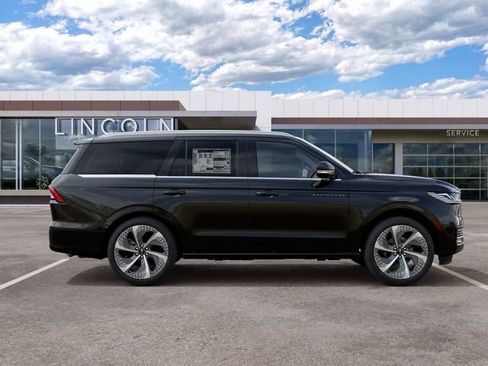 New 2027 Lincoln Navigator Black Label AWD/4WD image 5