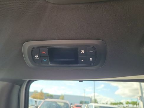 New 2026 Chrysler Voyager LX image 10