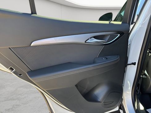 Used 2025 Buick Envision Sport Touring image 19