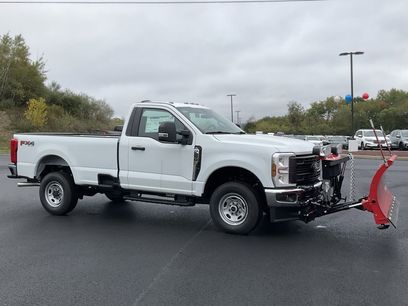New 2025 Ford F250 XL w/ FX4 Off-Road Package