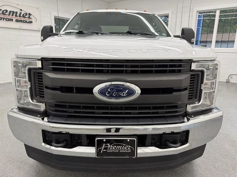 Used 2019 Ford F250 XL w/ XL Value Package AWD/4WD image 2
