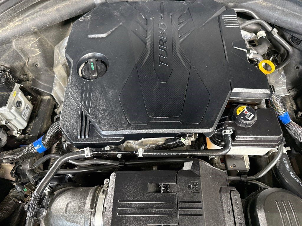 Used 2022 Genesis GV70 2.5T AWD/4WD image 38