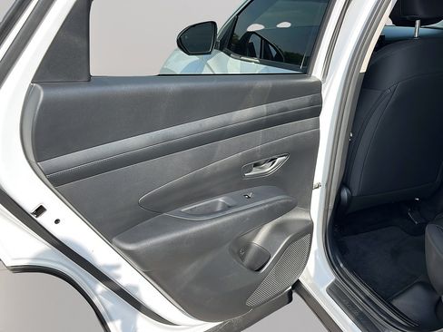 Used 2025 Hyundai Tucson SEL FWD image 13