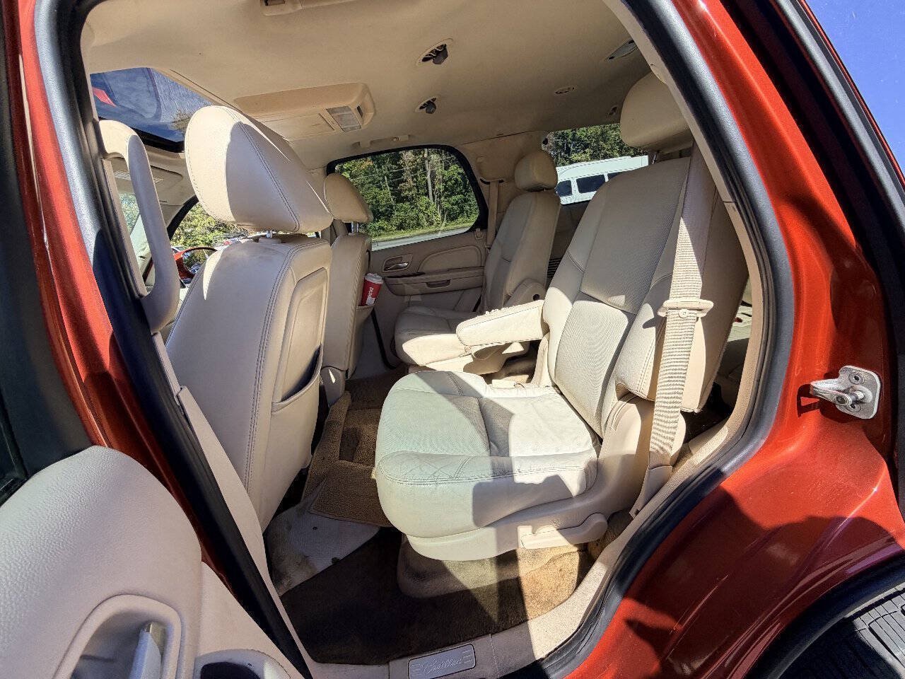 Used 2007 Cadillac Escalade 2WD w/ Information Package image 51