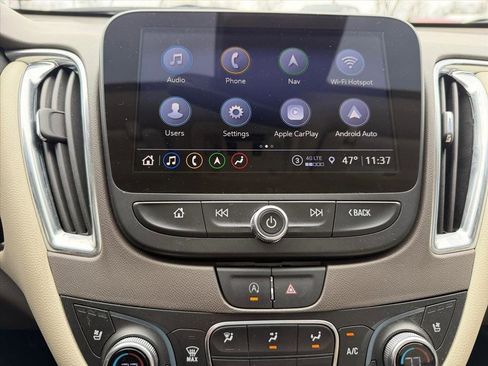 Used 2024 Chevrolet Malibu LT image 22