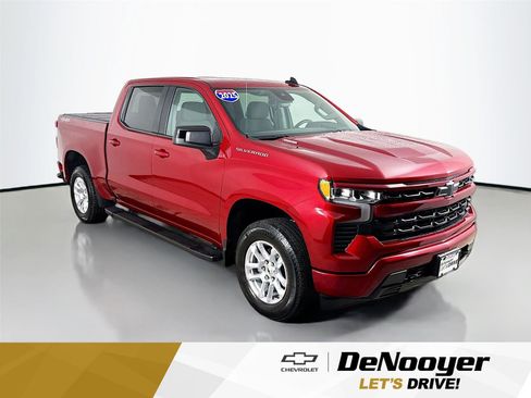Used 2025 Chevrolet Silverado 1500 RST image 1