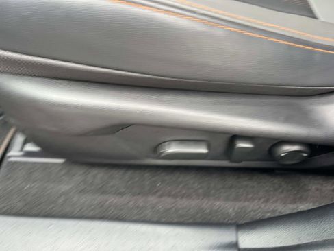 Used 2025 Subaru Crosstrek 2.5i Limited w/ Crosstrek Mirror Package image 29