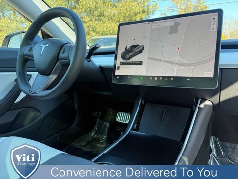Used 2020 Tesla Model 3 Long Range image 31
