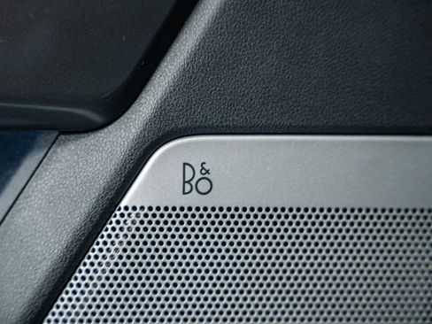 Used 2023 Ford F150 Lariat w/ Equipment Group 502A High image 50