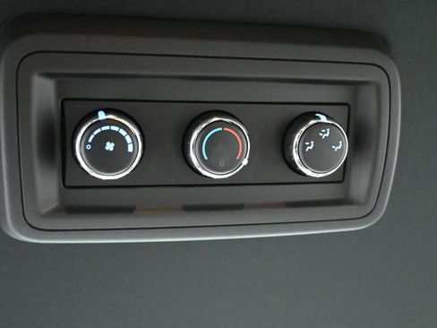 Used 2017 Dodge Grand Caravan SE image 30