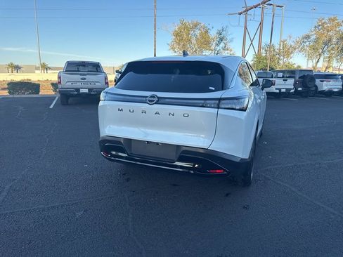 Used 2025 Nissan Murano SV image 9