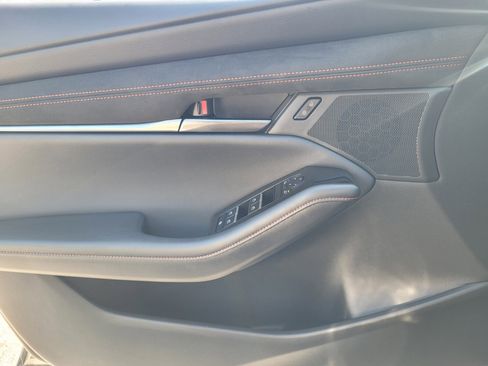 Used 2025 MAZDA MAZDA3 Carbon image 21